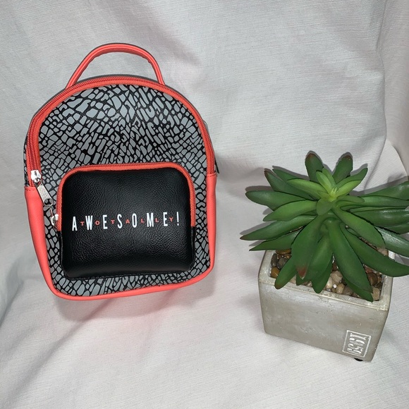 Funko Retro 90’s Mini Convertible Totally Awesome! - Picture 1 of 3